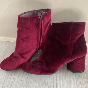 Like-New Crushed Velvet Booties